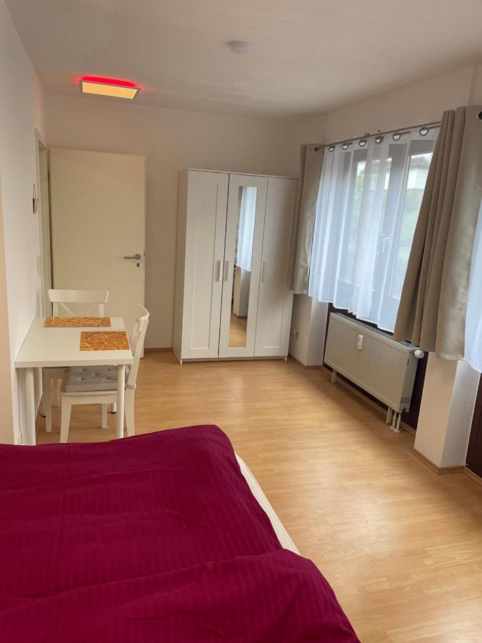 Zimmer Im Herzen Von Durlach Карлсруе Екстериор снимка